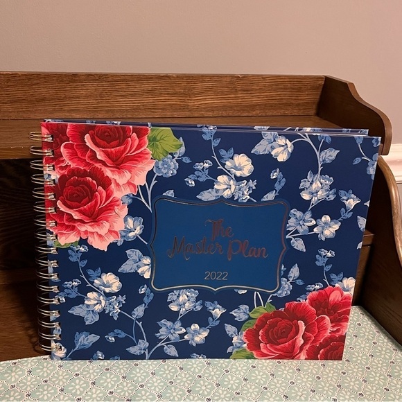 The Pioneer Woman Heritage Floral 12-Month Weekly Planner, Jan 2022-Dec 2022 - Picture 6 of 9
